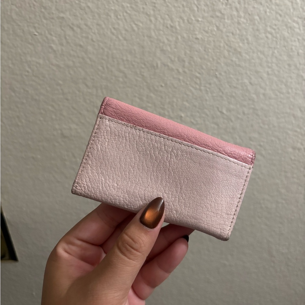 Miu miu two toned bicolor key case pink x light pink 6 keys - Picture 2 of 7